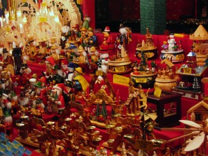 Toys-at-Nuremberg-Christmas-Market-charley1965